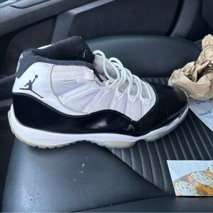 Jordan Athletic Shoes Black and White